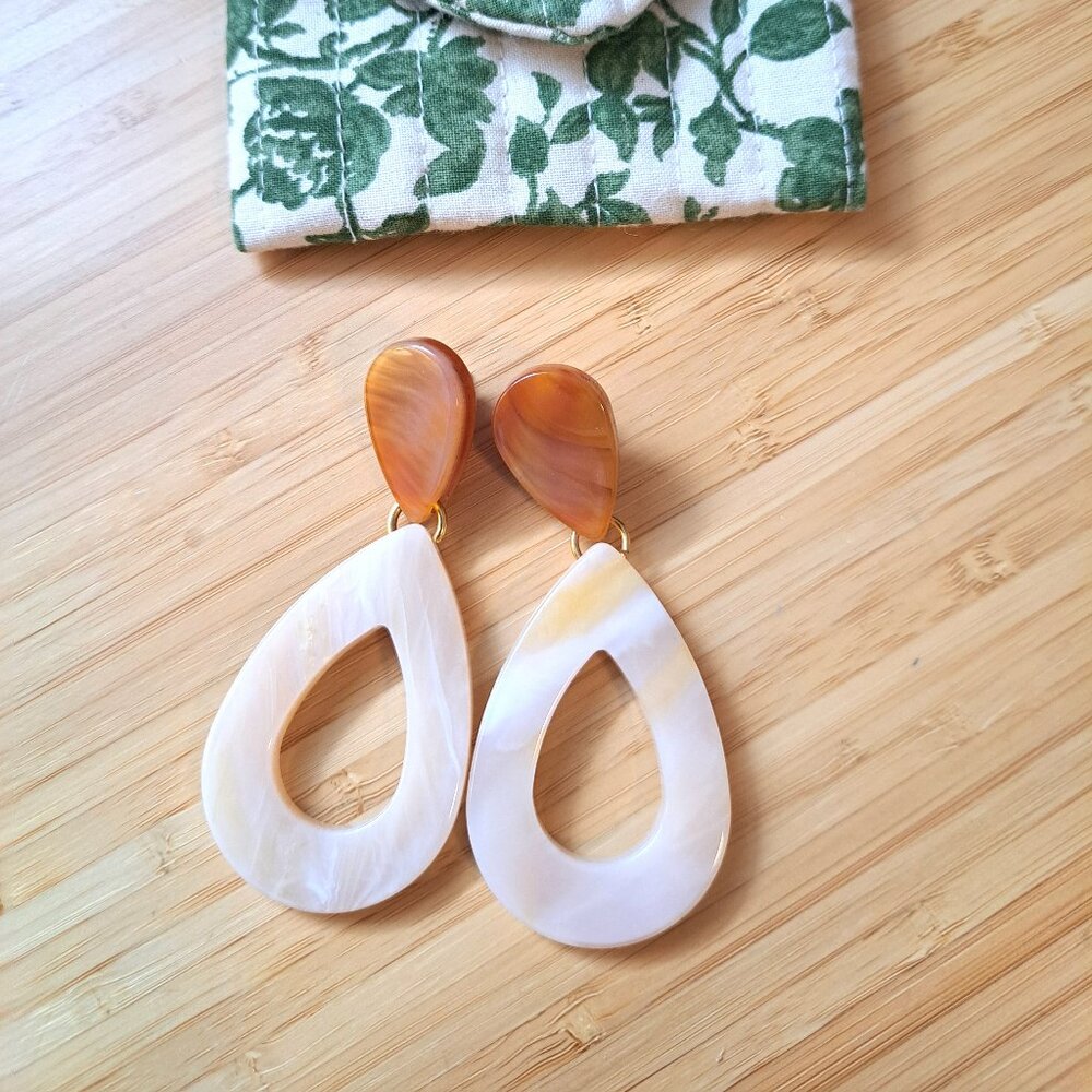 Sezane Cream and Amber Teardrop Resin Earrings